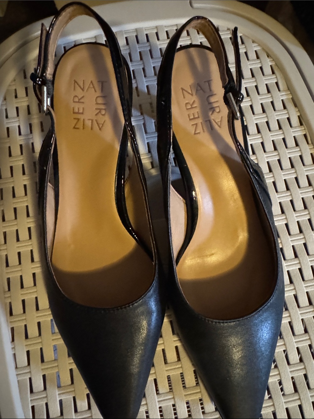 Naturalizer Black Pointed Slingback Heels